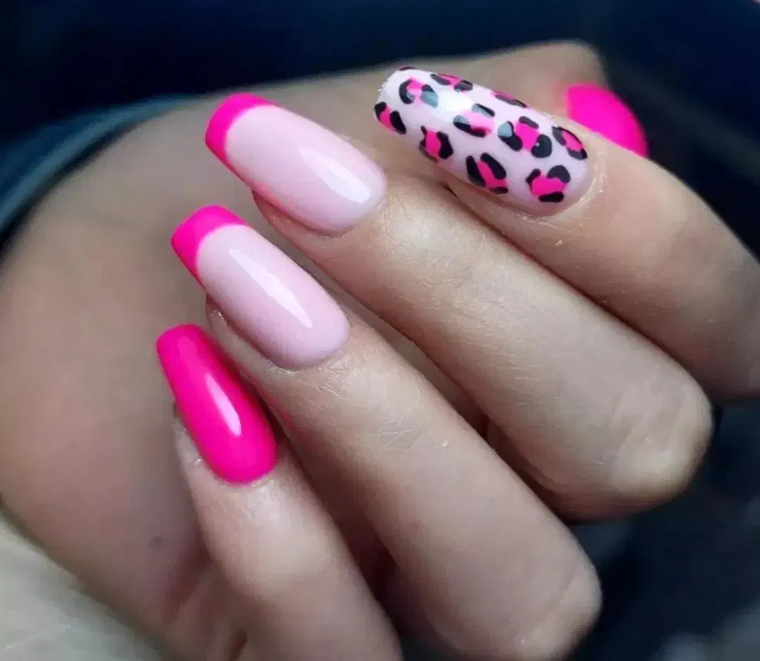 کاشت ناخن با بهترین متریال و بالاترین کیفیت|خدمات آرایشگری و زیبایی|جهرم, |دیوار