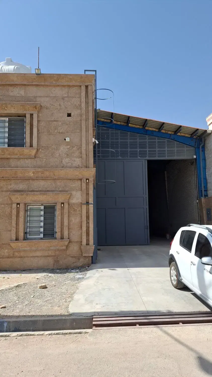 کارگر ساده آقا|استخدام خدمات فروشگاه و رستوران|شیراز, شهرک صنعتی شیراز|دیوار