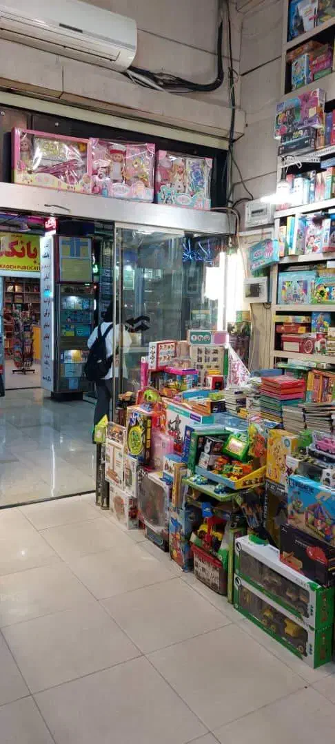 ۲۵ متر مغازه تجاری ،انقلاب بازارچه کتاب|اجارهٔ مغازه و غرفه|تهران, فلسطین (میدان انقلاب)|دیوار