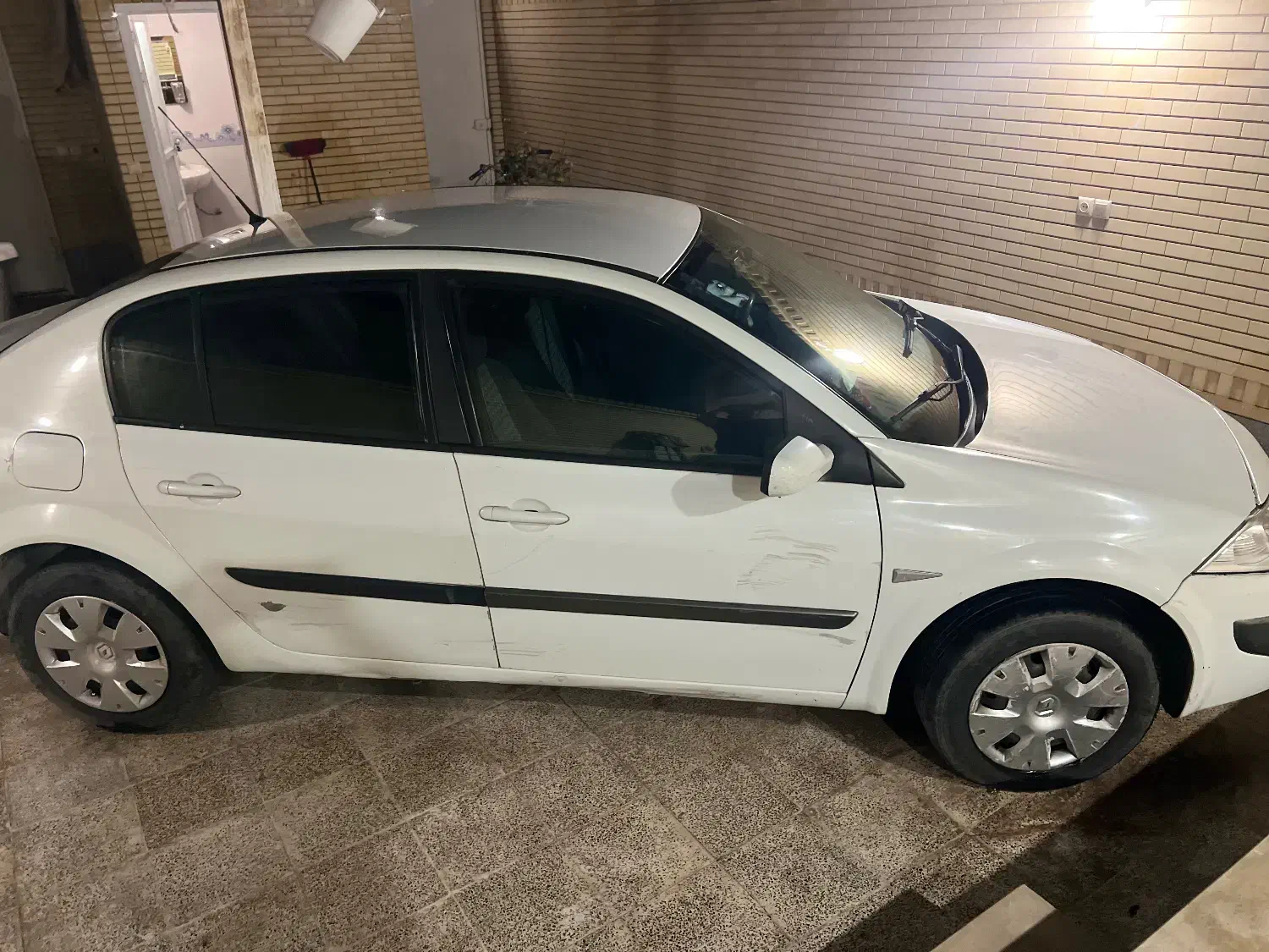 مگان ۱۶۰۰|خودرو سواری و وانت|سیرجان, |دیوار