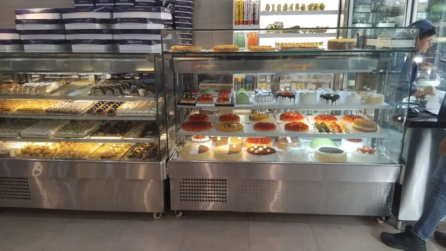 فروش یخچال و ویترین خشک قنادی|فروشگاه و مغازه|تهران, دروس|دیوار