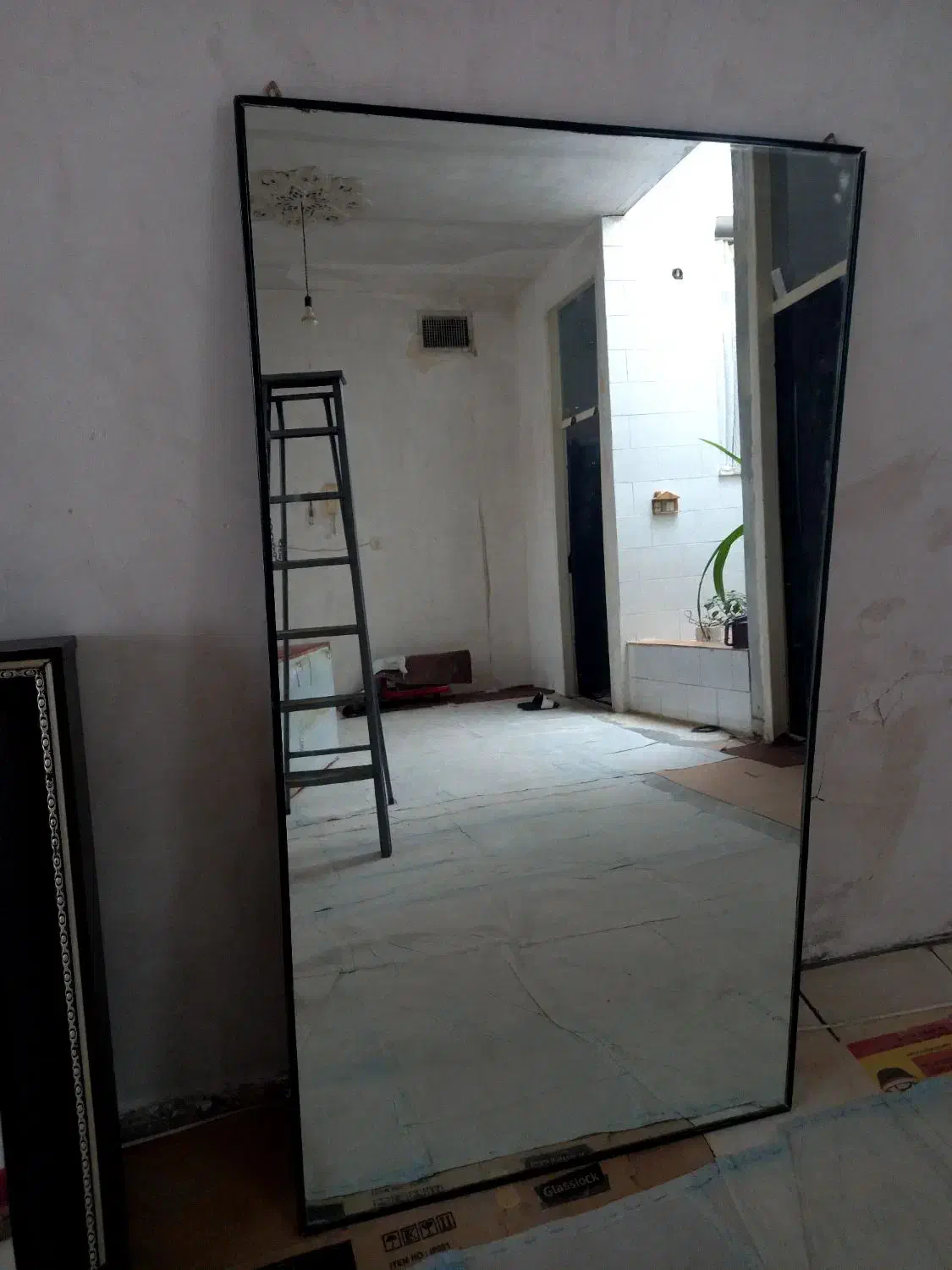 آینه|آینه|کرمانشاه, |دیوار