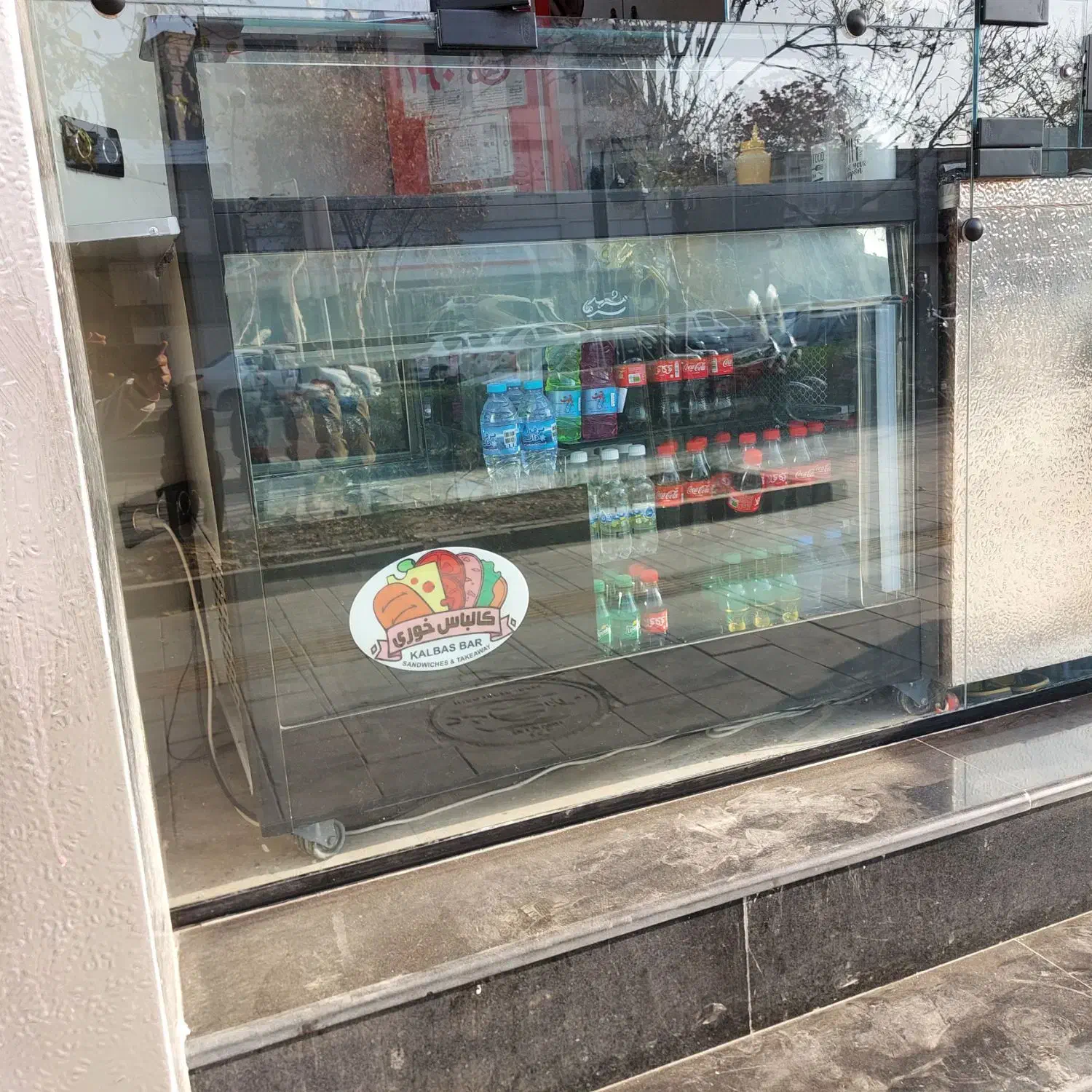 فروش فوری یخچال ویترینی ویخچال ویترینی بنماری دار|کافی‌شاپ و رستوران|مشهد, ده دی|دیوار