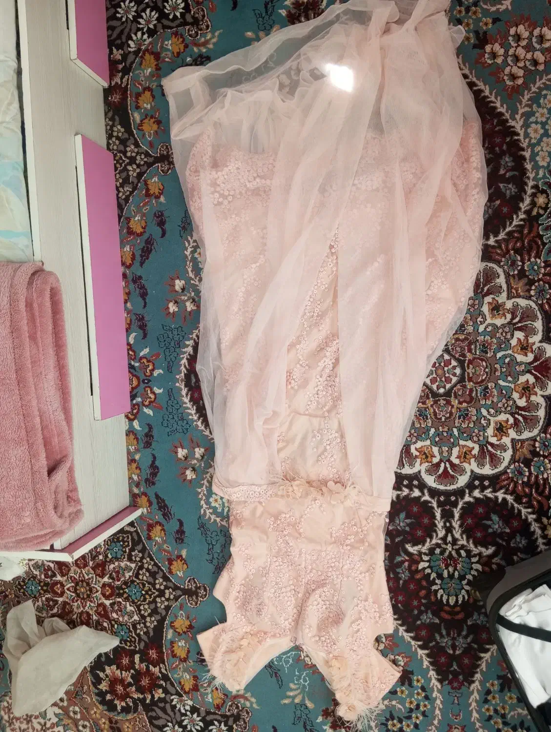 مجلسی دو دامنه|لباس|ملارد, |دیوار