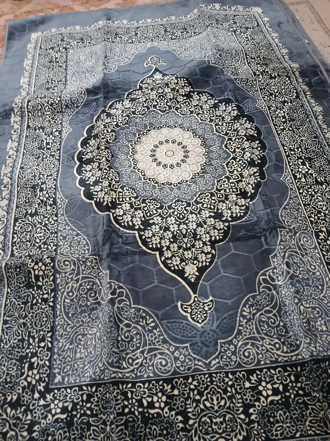 پتو فرش|روفرشی|خرم‌آباد, |دیوار