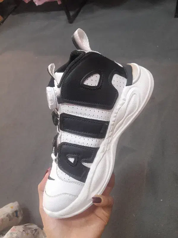 حراج کفش|کفش و لباس بچه|محلات, |دیوار