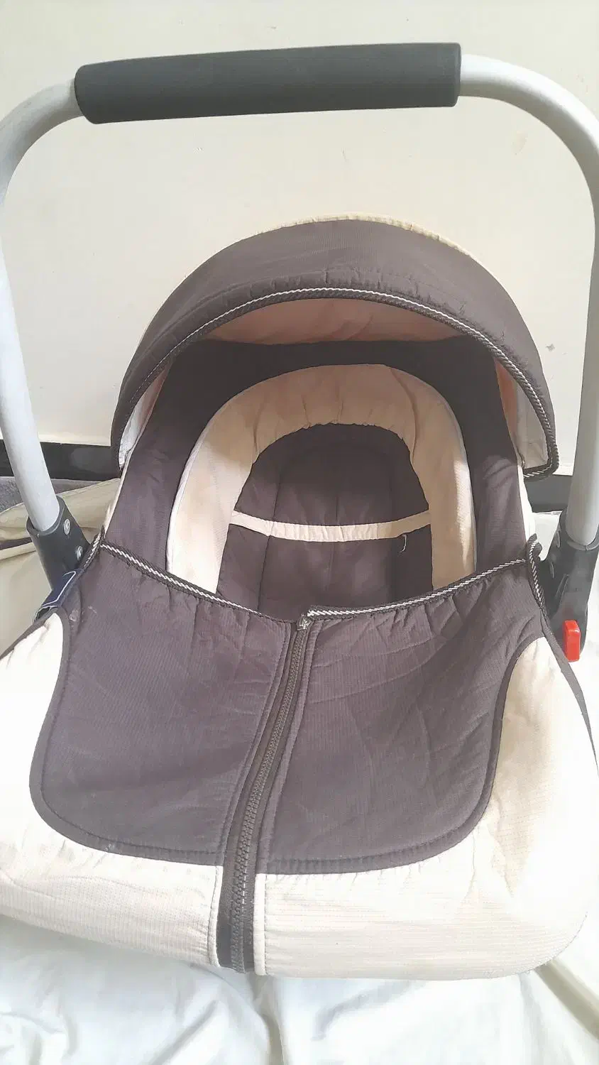 روروئک و کریر|کالسکه و لوازم جانبی|تایباد, |دیوار