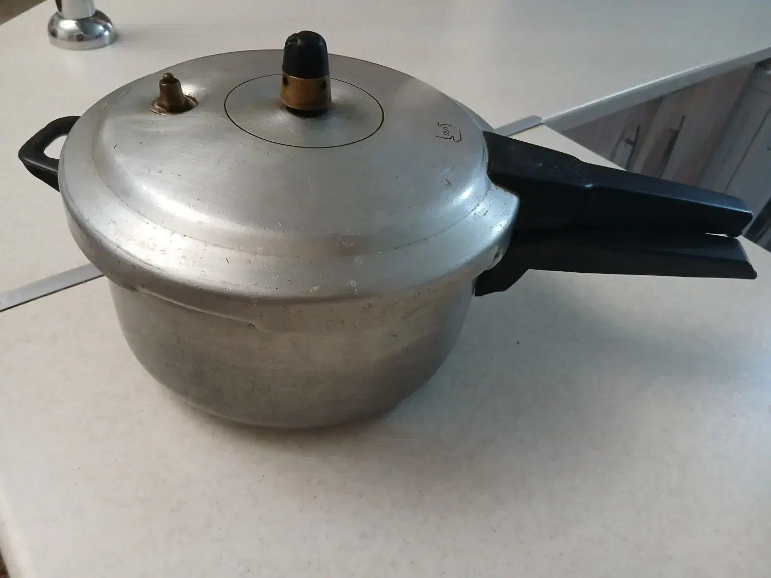 زودپز|ظروف پخت‌وپز|اراک, |دیوار