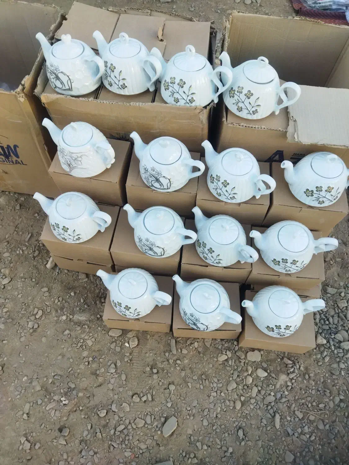 قوری چینی دانه ای100000|قوری، کتری، قهوه‌ساز دستی|گلبهار, نوبهار|دیوار