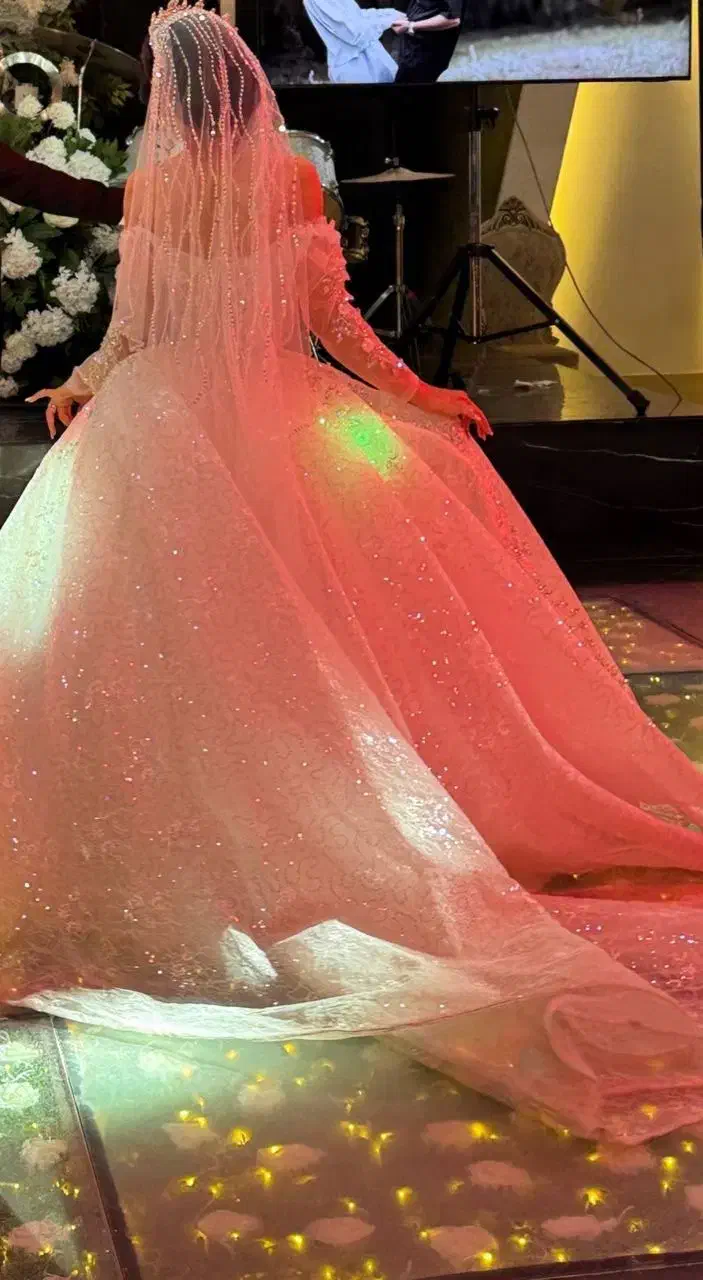 لباس عروس|لباس|ساوه, |دیوار