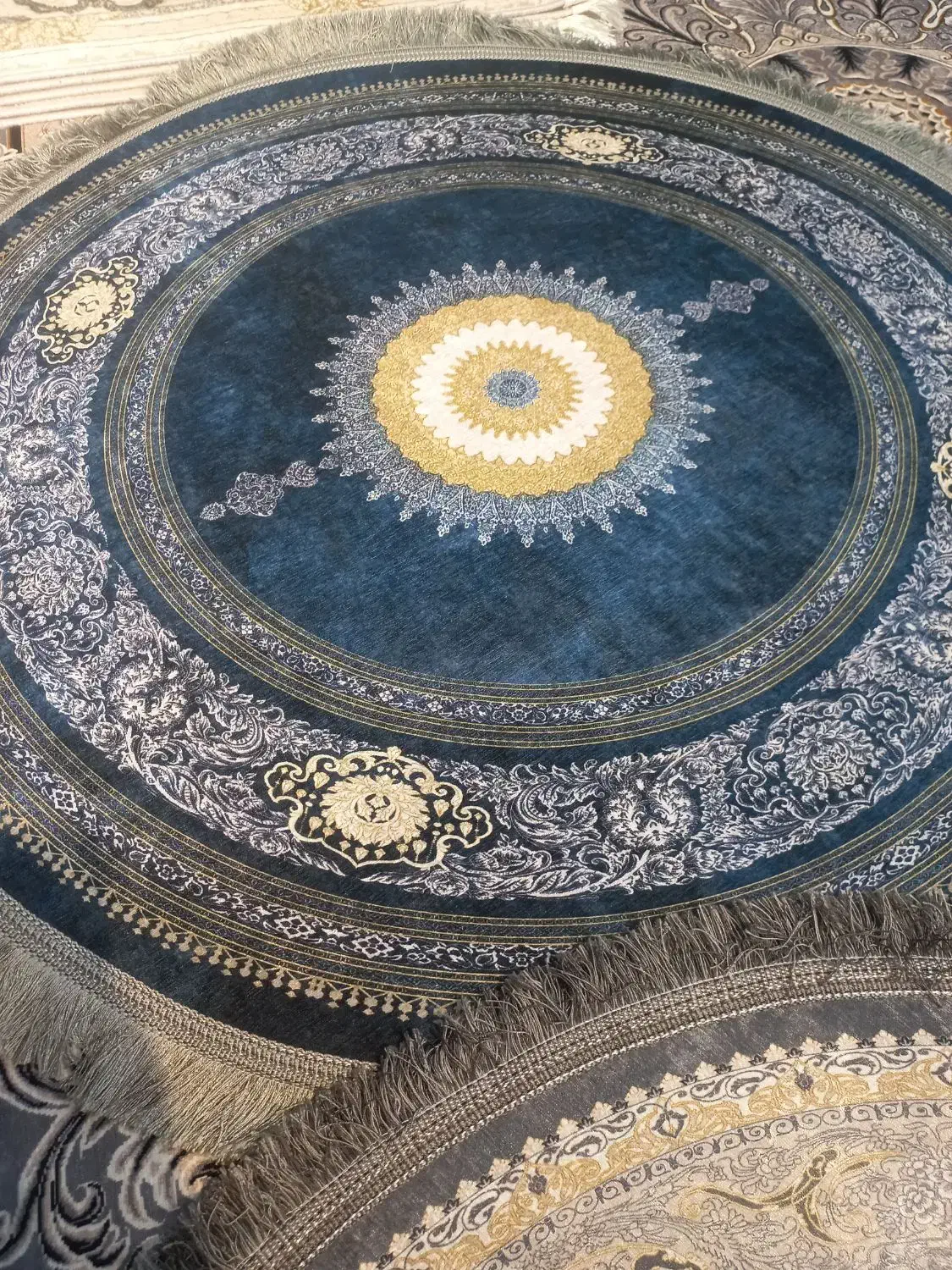 مخمل فرش ضمانت دار کد ۹۹ برند اکسین فرش|پادری|اصفهان, لیمجیر|دیوار