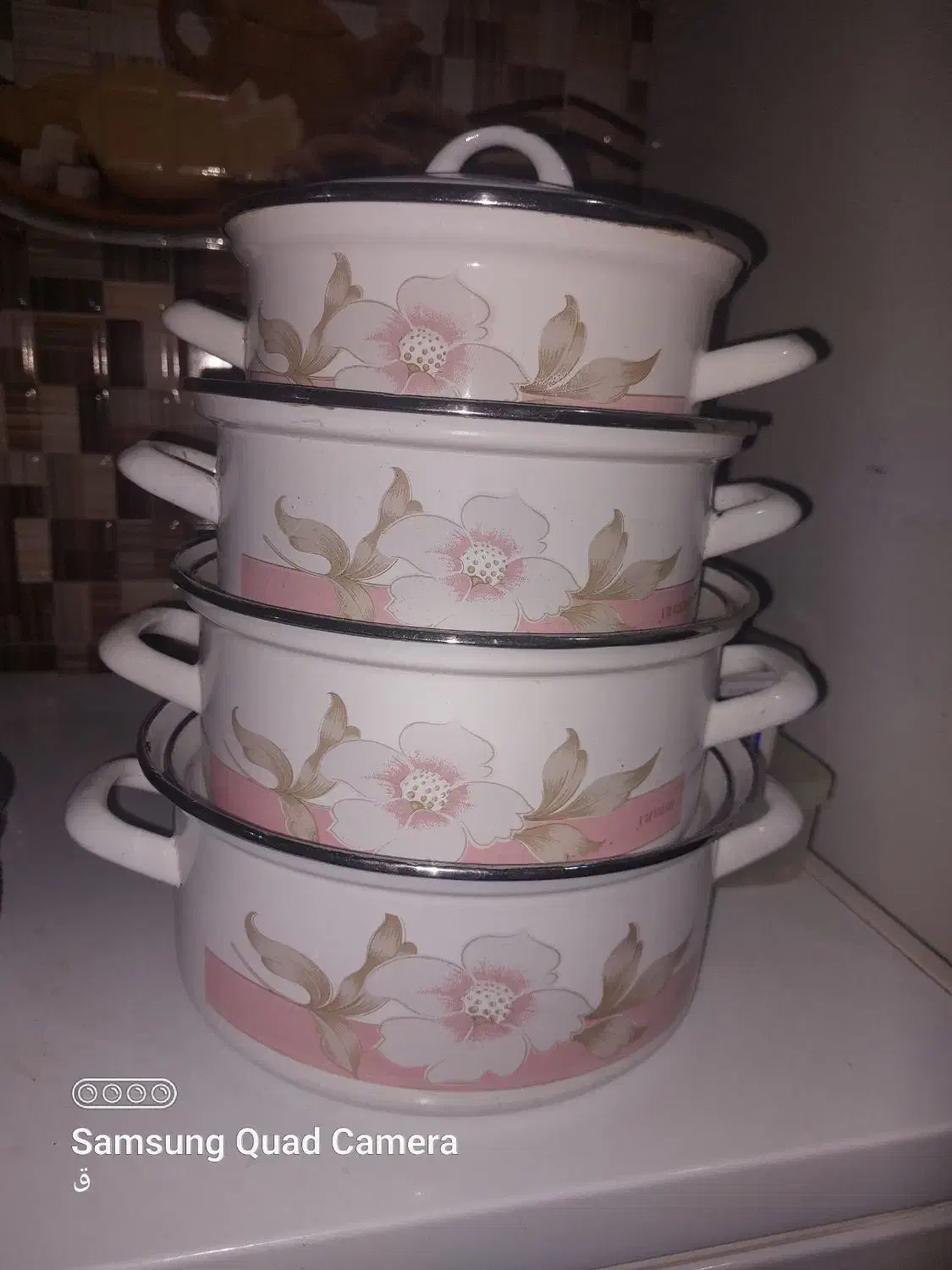 قابلمه لعابی قدیمی|ظروف پختوپز|هندیجان, |دیوار