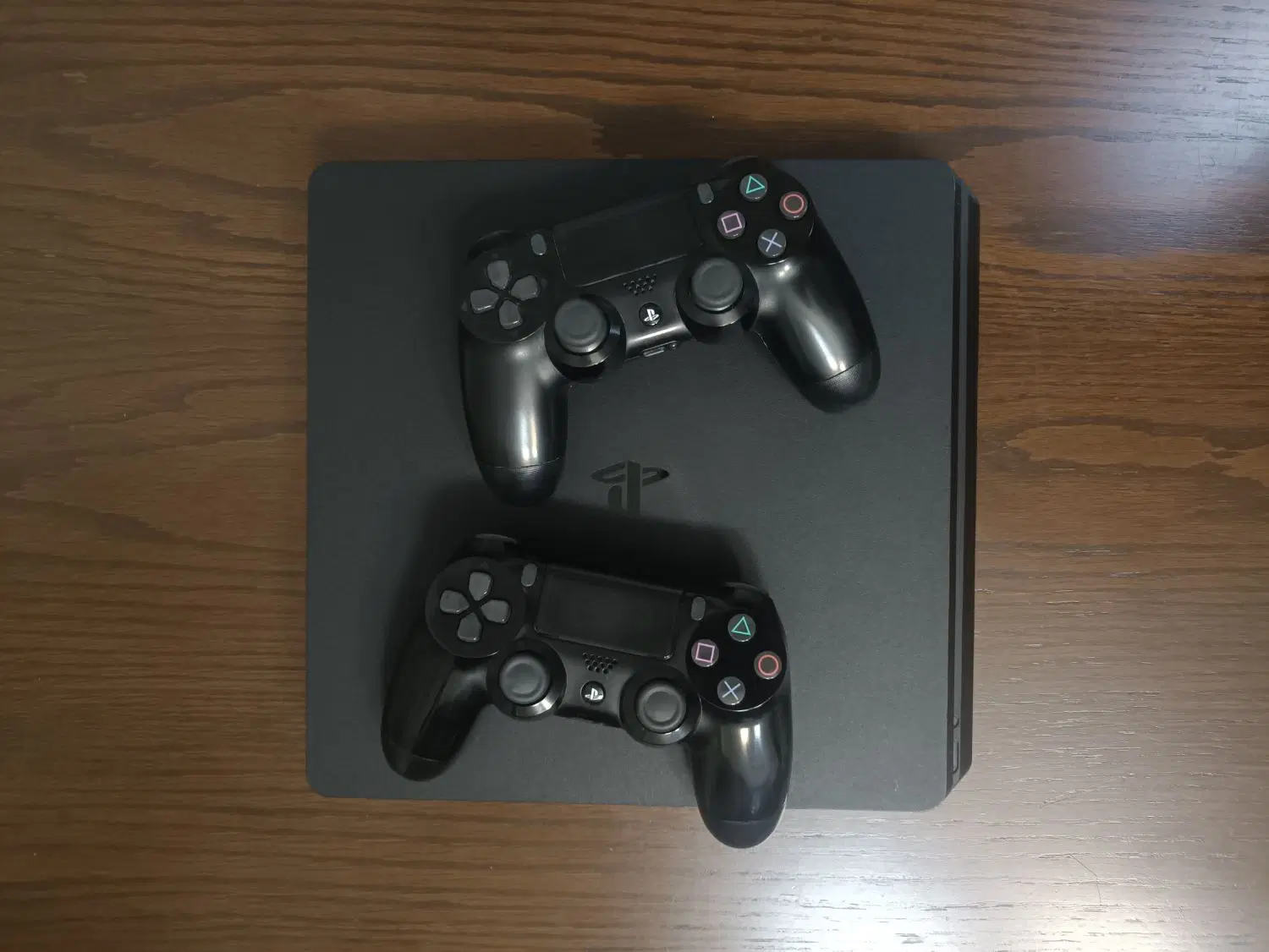 فروش ps4 slim|کنسول، بازی ویدئویی و آنلاین|صدرا-فارس, فاز ۱|دیوار