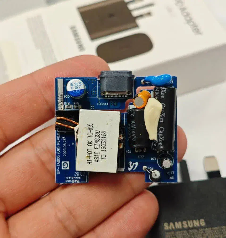 آدابتور 25w Samsung سه پین|لوازم جانبی موبایل و تبلت|کرمان, |دیوار