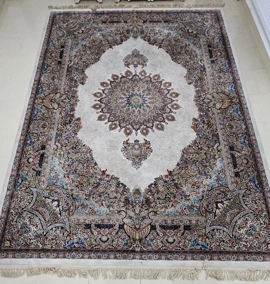 فرش کرم رنگ|فرش|کرج, دهقان ویلا|دیوار