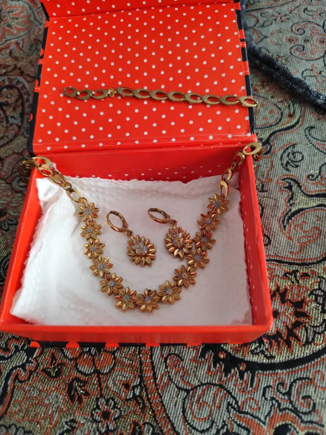 ست گردنی وگوشواره|بدلیجات|همدان, |دیوار