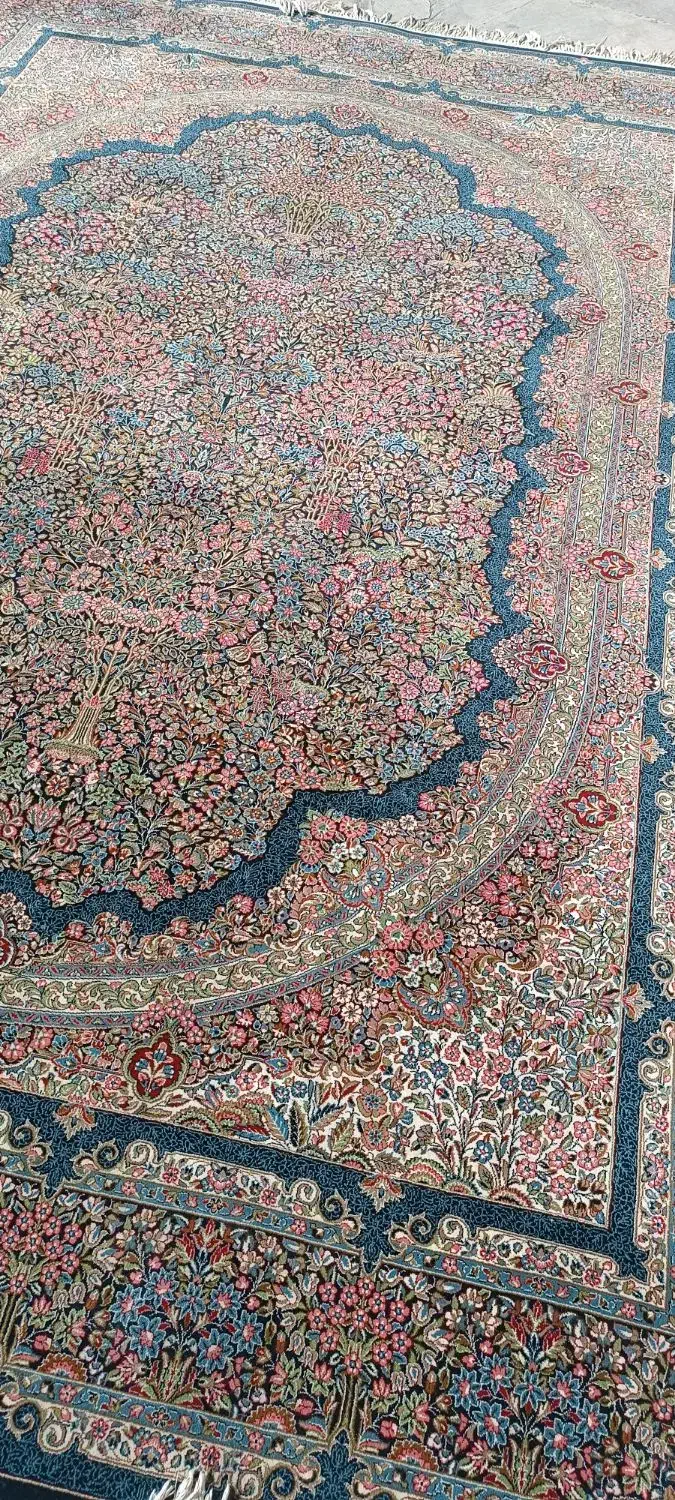 ۲ تخته فرش ( ۹ متری. هفتصد شانه) نقشه کرمان|فرش|قروه, |دیوار