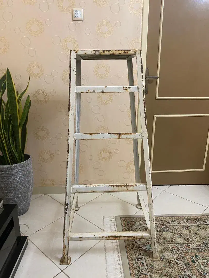 چهارپایه آهنی|مصالح و تجهیزات ساختمان|هشتگرد, فاز ۱ مهستان|دیوار