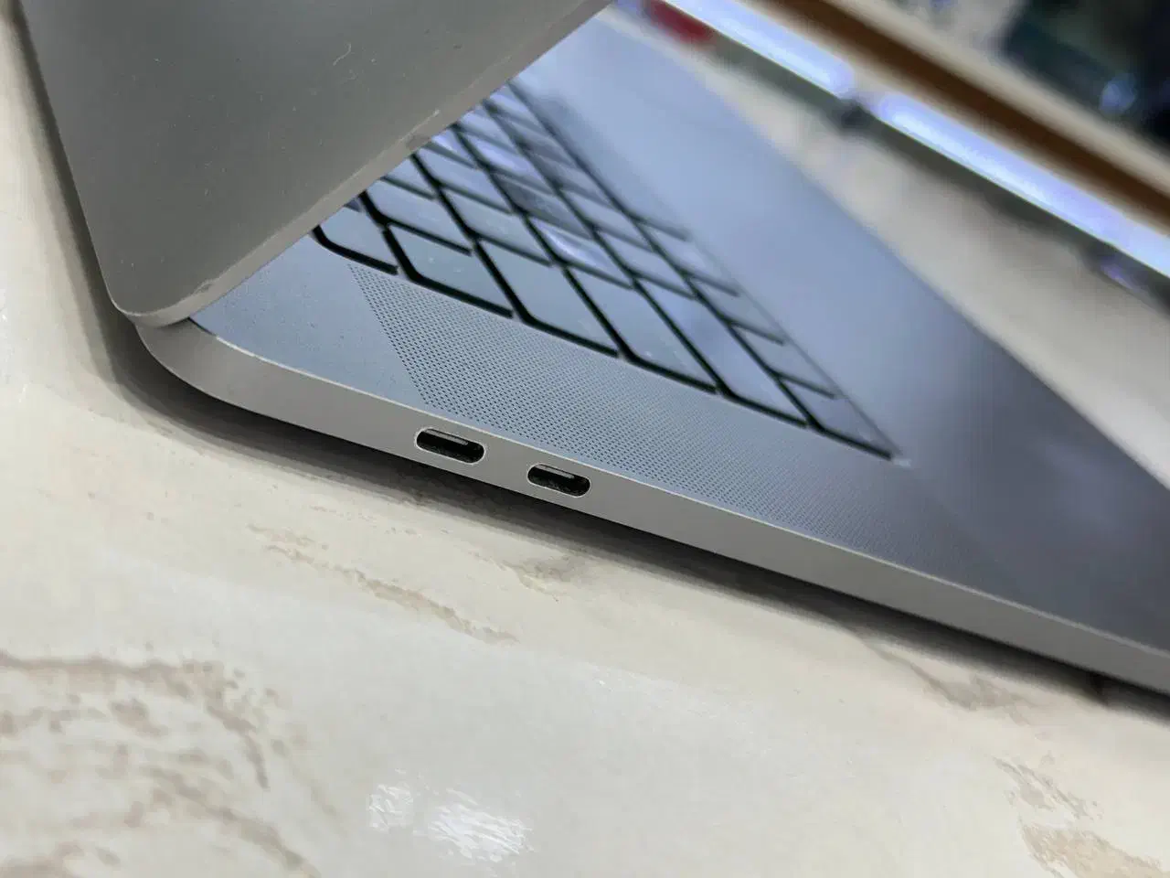 کورای ۹ بار م ۳۲ و هارد ۱ترا و ۴ گیگ گرافیک|رایانه همراه|اهواز, نادری|دیوار