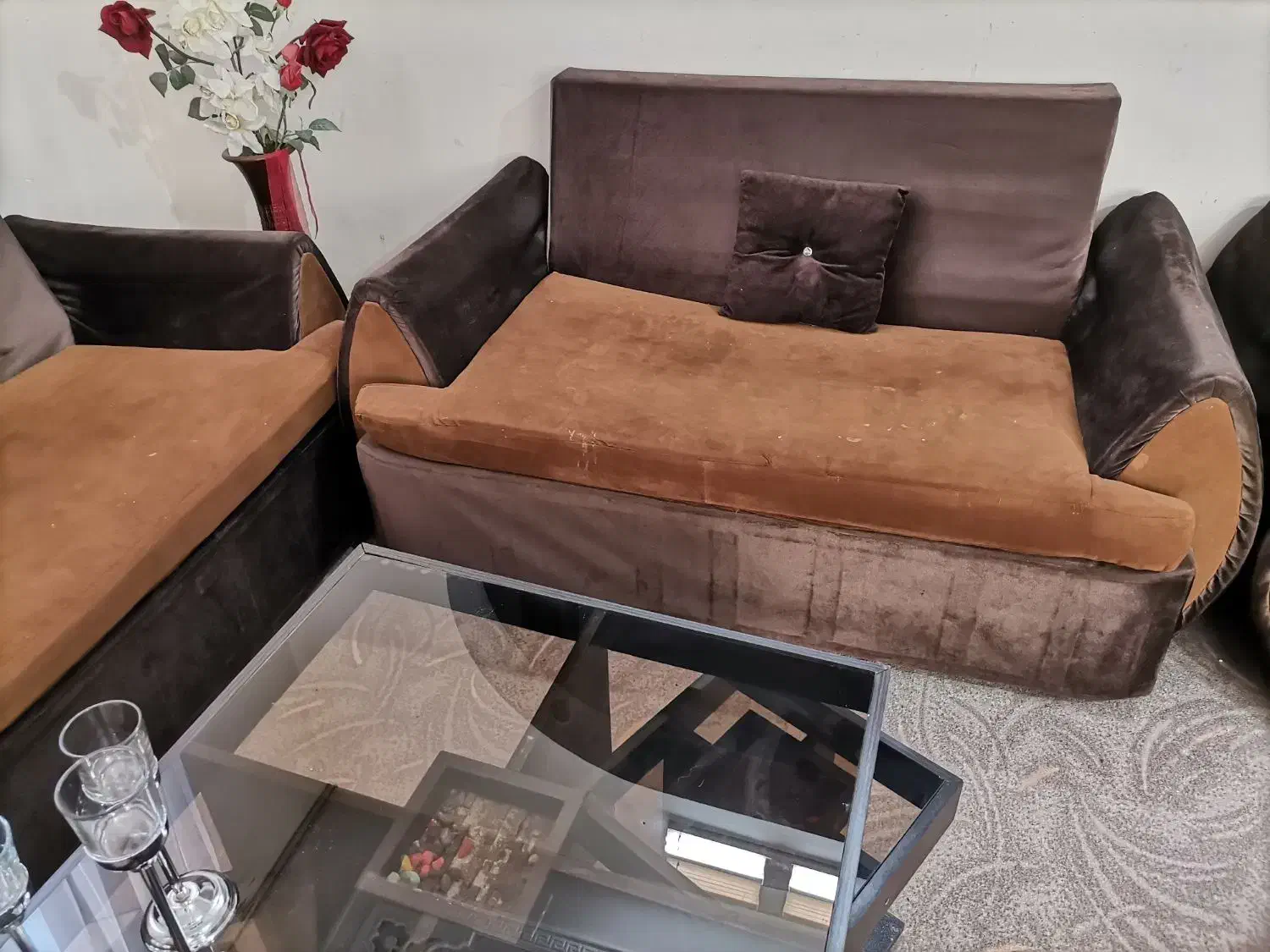 مبلمان 7نفره،همراه با میز جلو مبلی و 4عدد عسلی|مبلمان خانگی و میز عسلی|سبزوار, باهنر|دیوار