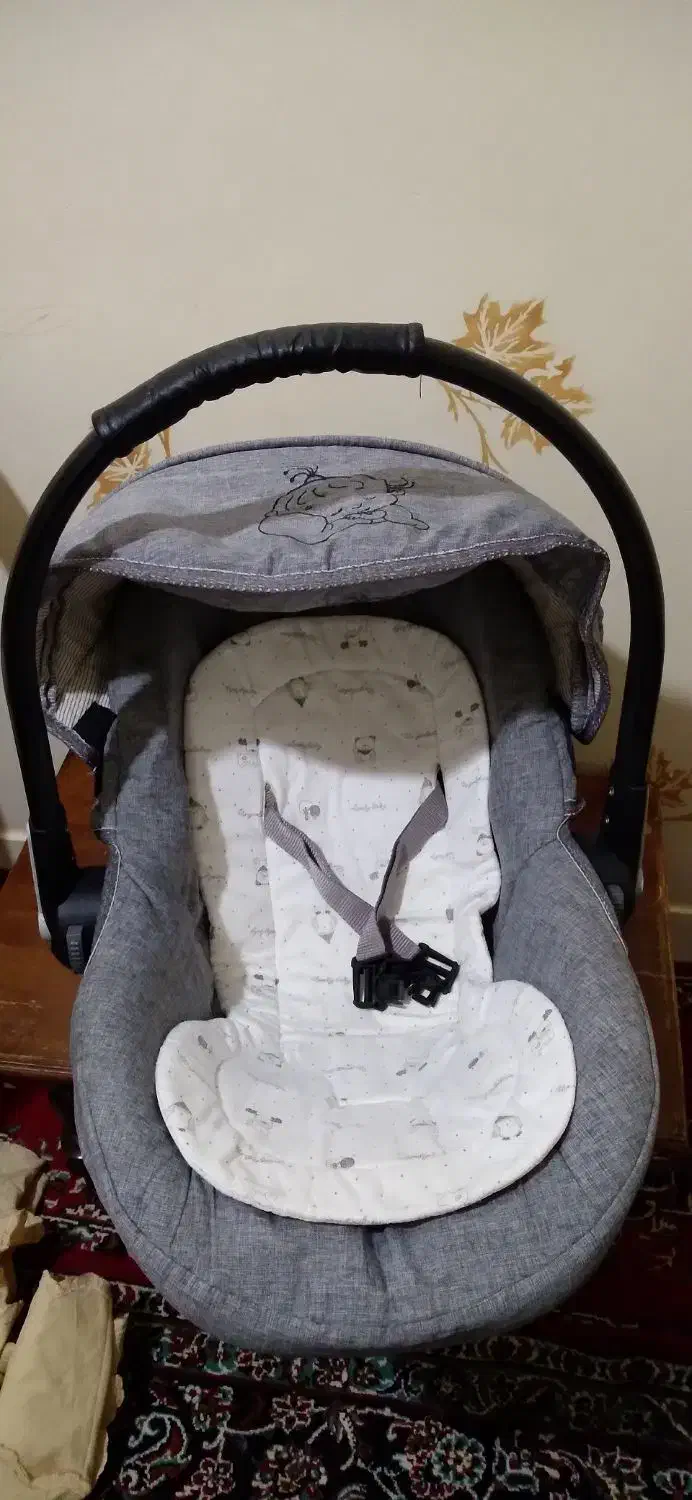 کریر درحد نو|کالسکه و لوازم جانبی|برخوار, |دیوار