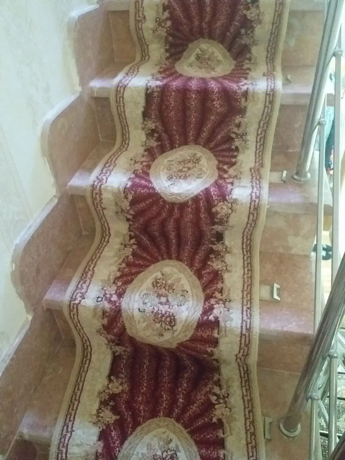 فرش پله برای ۳ طبقه|فرش|جلفا, |دیوار