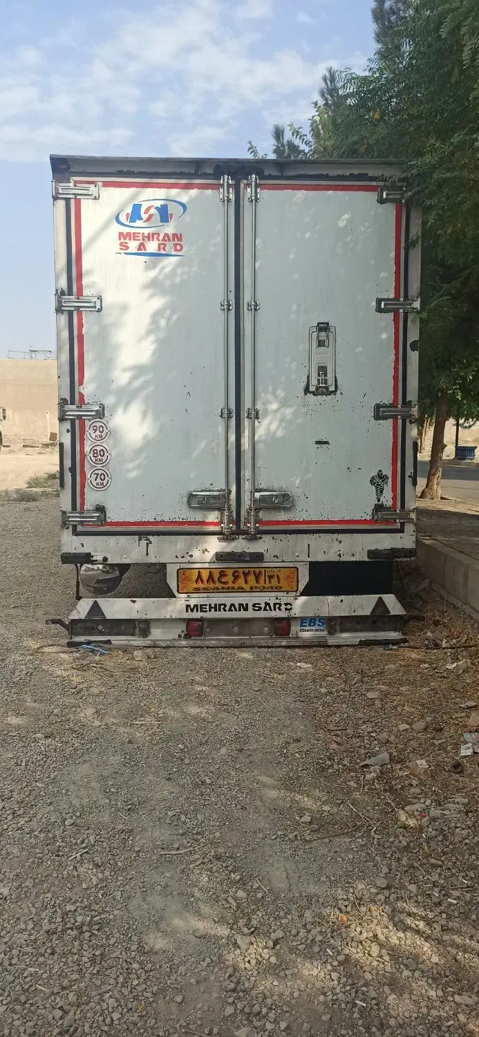 اتاق یخچال کامیونت ایسوزو ماموت ۶ تن ۱۹ تن مهرانسر|قطعات یدکی و لوازم جانبی|اسلام‌شهر, ملک‌آباد|دیوار