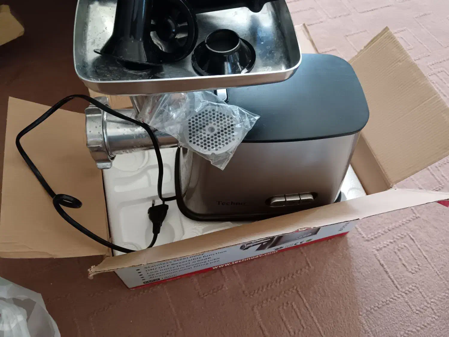 چرخ گوشت نو مارک تکنو بدون استفاده|خردکن، آسیاب، غذاساز|مشهد, الهیه|دیوار