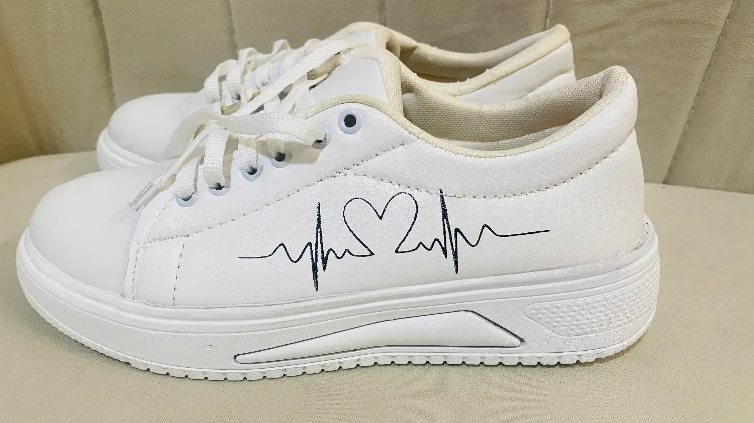 کفش|کیف، کفش، کمربند|یزد, |دیوار