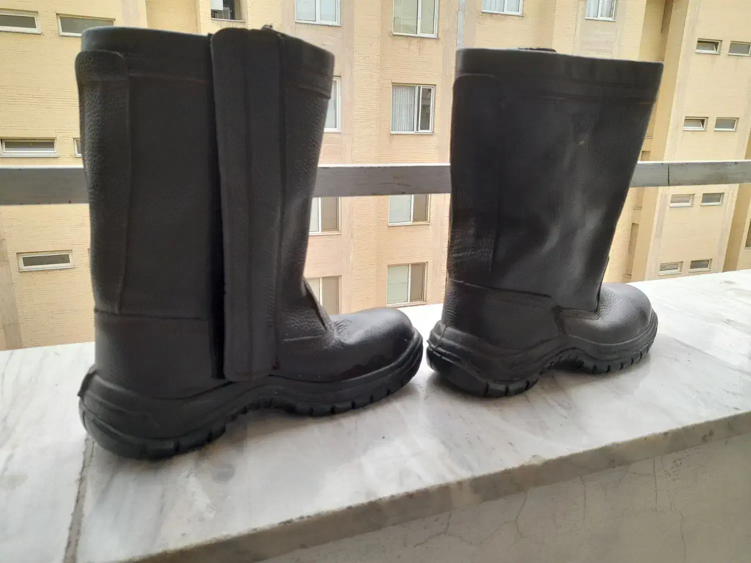 کفش پوتین ایمنی ساق بلند۴۳|کیف، کفش، کمربند|فولادشهر, مسکن مهر فولادشهر|دیوار