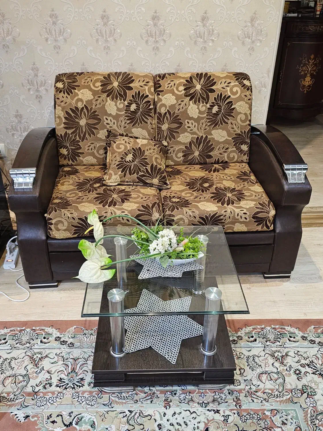 مبل ۷ نفره  با ۳ تا جلو مبلی|مبلمان خانگی و میز عسلی|تبریز, |دیوار