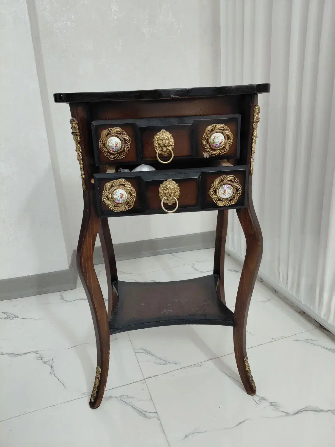 میز تلفن|میز تلفن|اصفهان, رسالت|دیوار