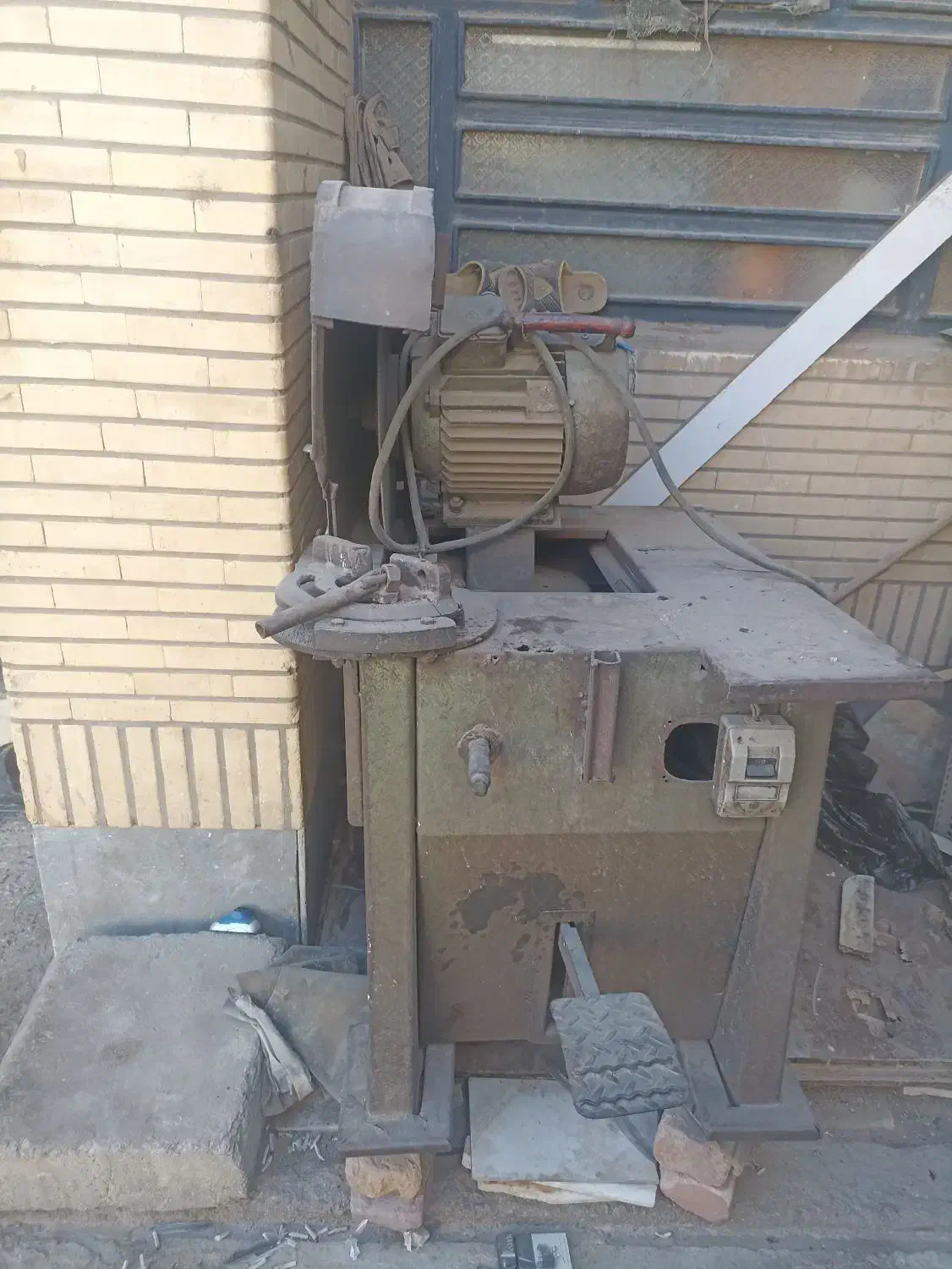 اره آتشی سالم. معاوضه با دستگاه جوش خراب و کهنه|ماشین‌آلات صنعتی|زابل, |دیوار