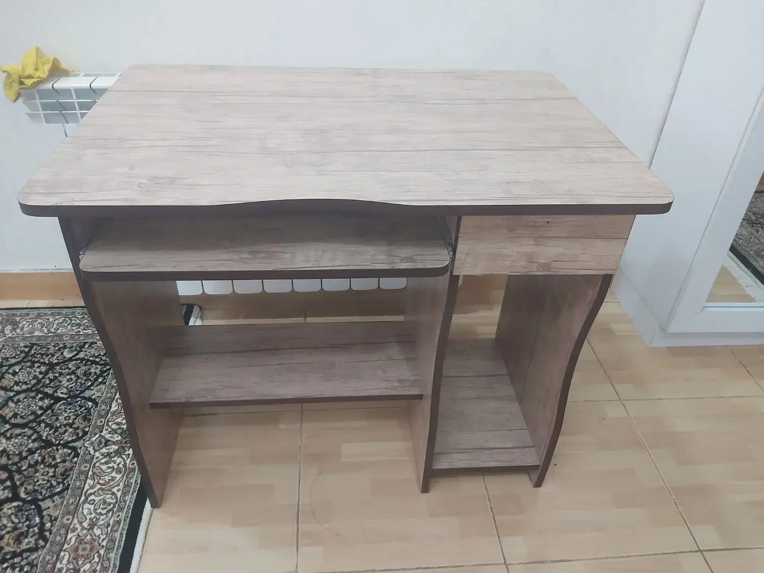 میزتحریر|میز تحریر و کامپیوتر|رشت, چله خانه|دیوار