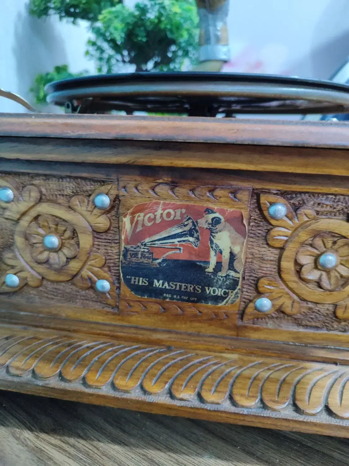 گرامافون قدیمی|کلکسیون اشیاء عتیقه|اهواز, بهارستان|دیوار