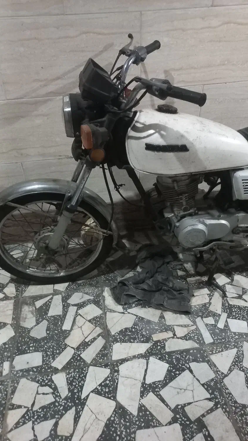 هوندا ۱۲۵ مدل ۸۴|موتورسیکلت|رشت, حومه رشت|دیوار