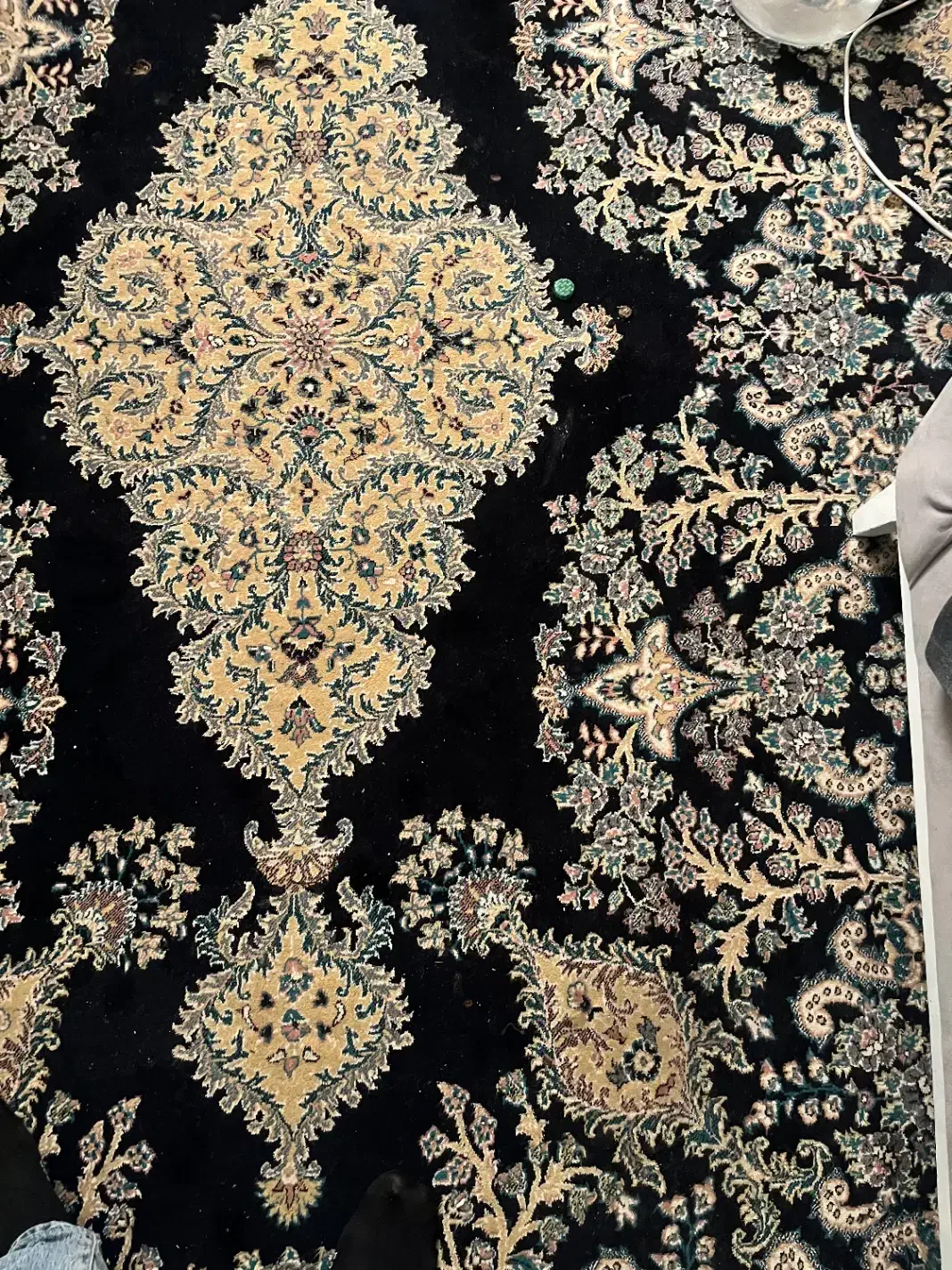 ۳ تا قالی یه ۱۲ متری ودوتا ۹ متری ۱۵ ملیون|فرش|سیرجان, |دیوار