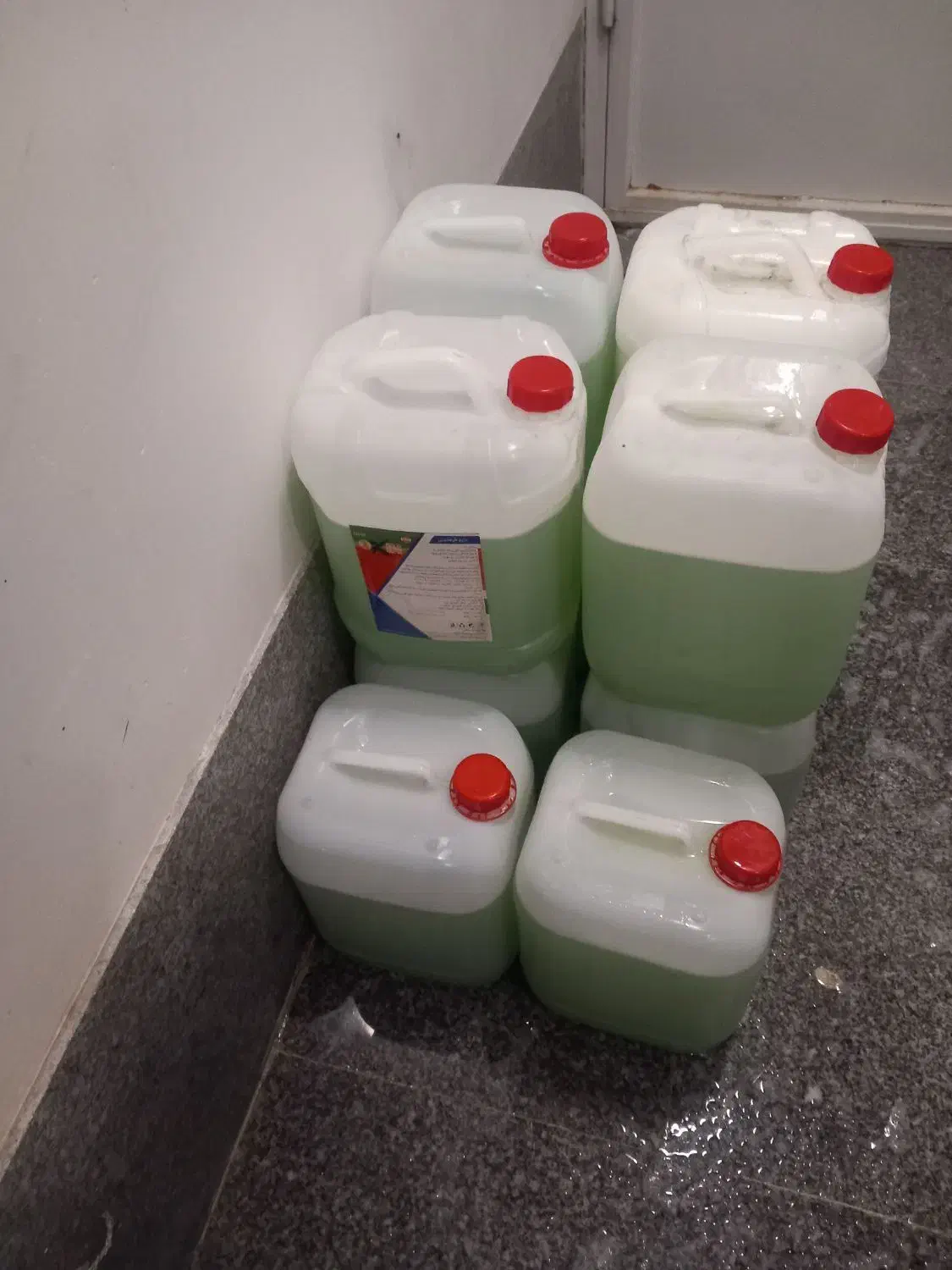 مایع  ظرفشویی  ۱۰ لیتری|مواد شوینده و دستمال کاغذی|همدان, |دیوار