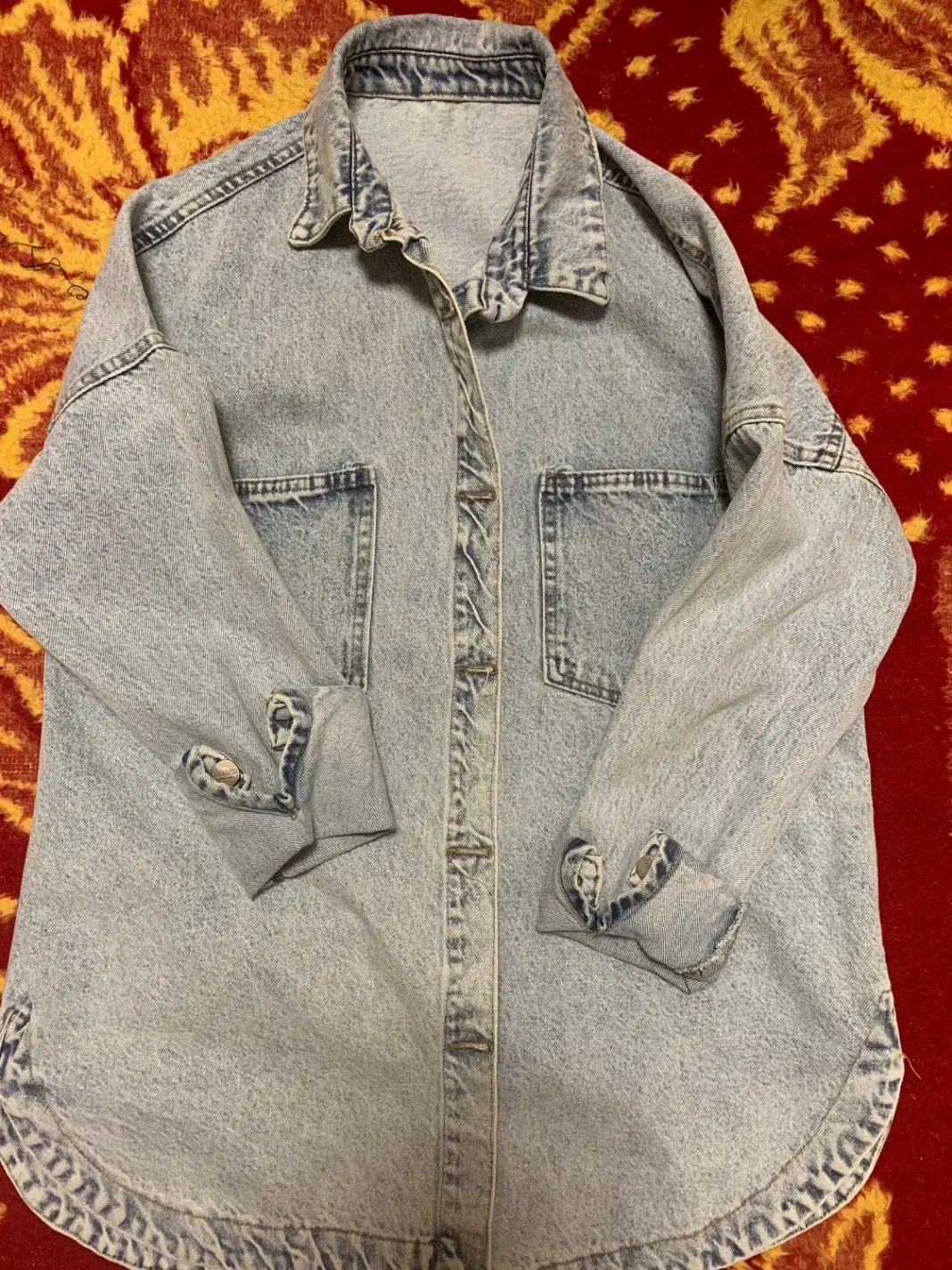 کت لی|لباس|اردبیل, |دیوار