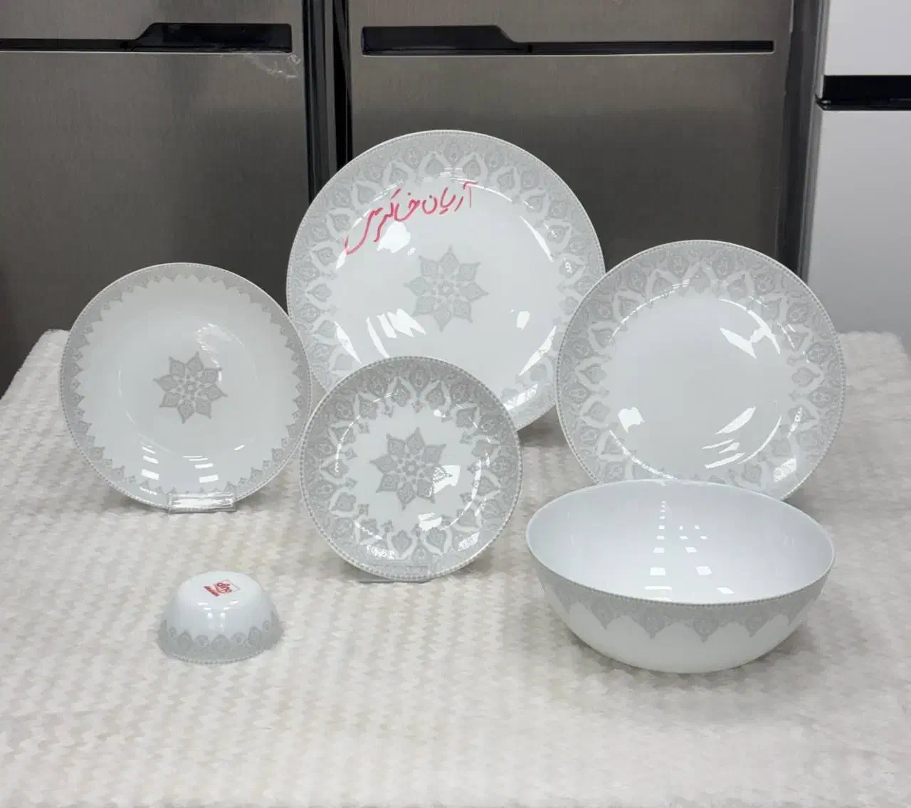 سرویس 26پارچه آرکوپال|ظروف سرو و پذیرایی|خرم‌آباد, |دیوار