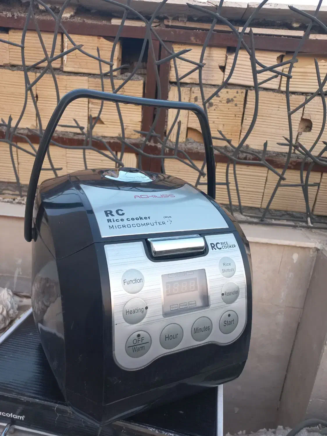 پلوپز نو نو|ظروف پخت‌وپز|طرقبه, |دیوار