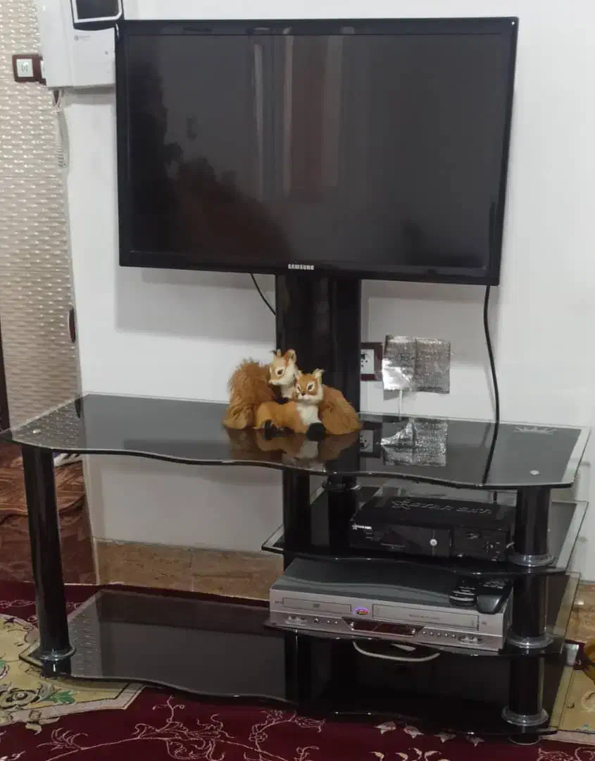 فروش تلویزیون و میز تی وی|تلویزیون و پروژکتور|مرودشت, بیست متری بیمارستان|دیوار