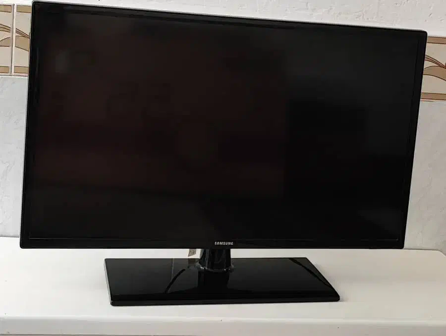 ال ای دی 32 سامسونگ|تلویزیون و پروژکتور|مشهد, نیزه|دیوار