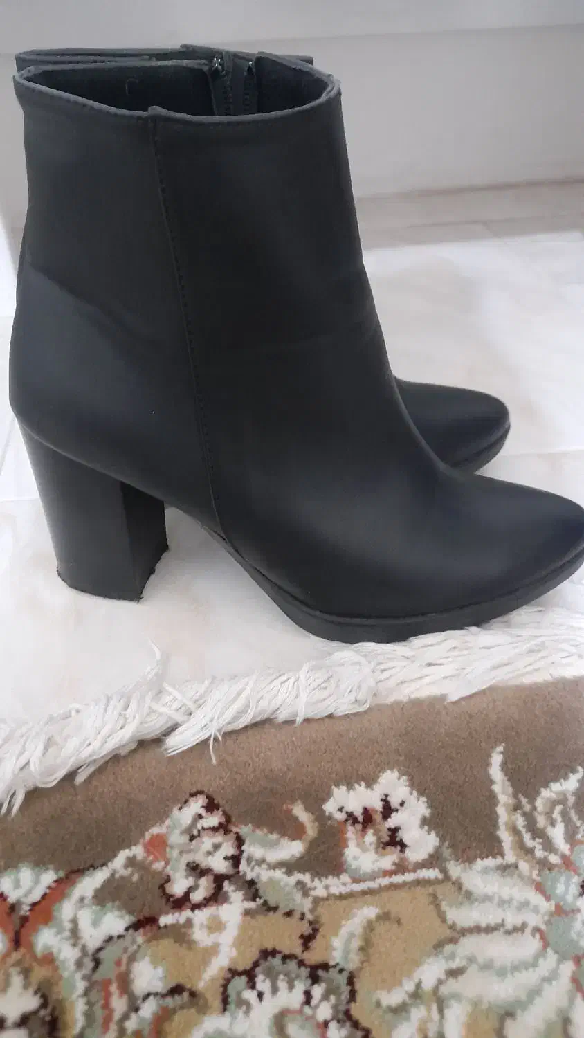 بوت سایز ۳۷ دو جفت|کیف، کفش، کمربند|بندر انزلی, کوی بهار|دیوار