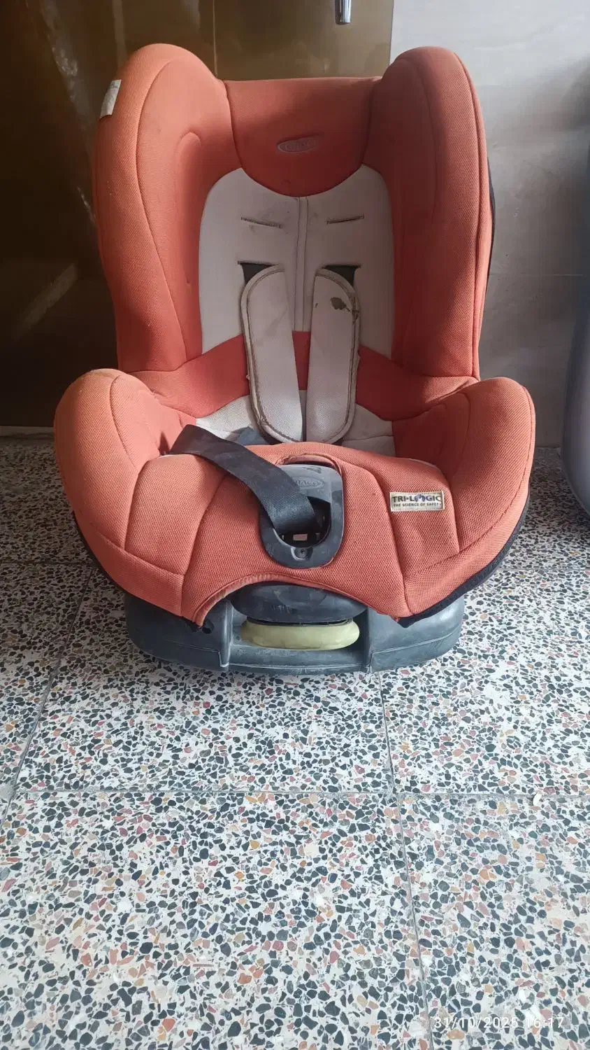 صندلی ماشین|تخت و صندلی بچه|نسیم‌شهر, |دیوار