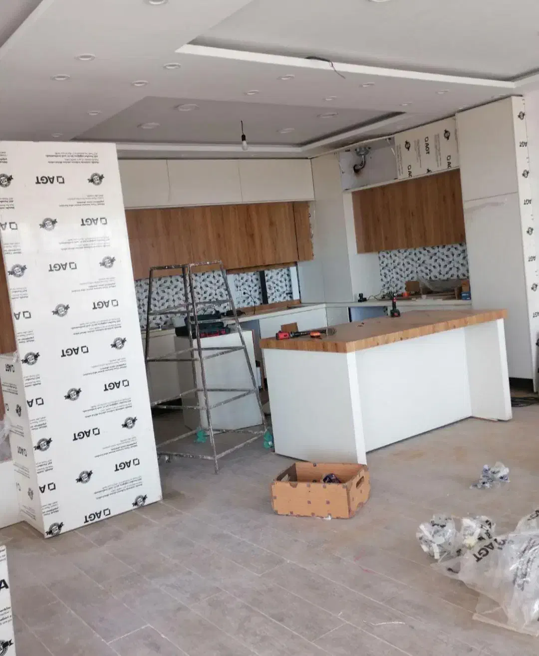 تعمیر و نصب کابینت ام دی اف ونصب کابینت فلزی|خدمات پیشه و مهارت|کرمان, |دیوار