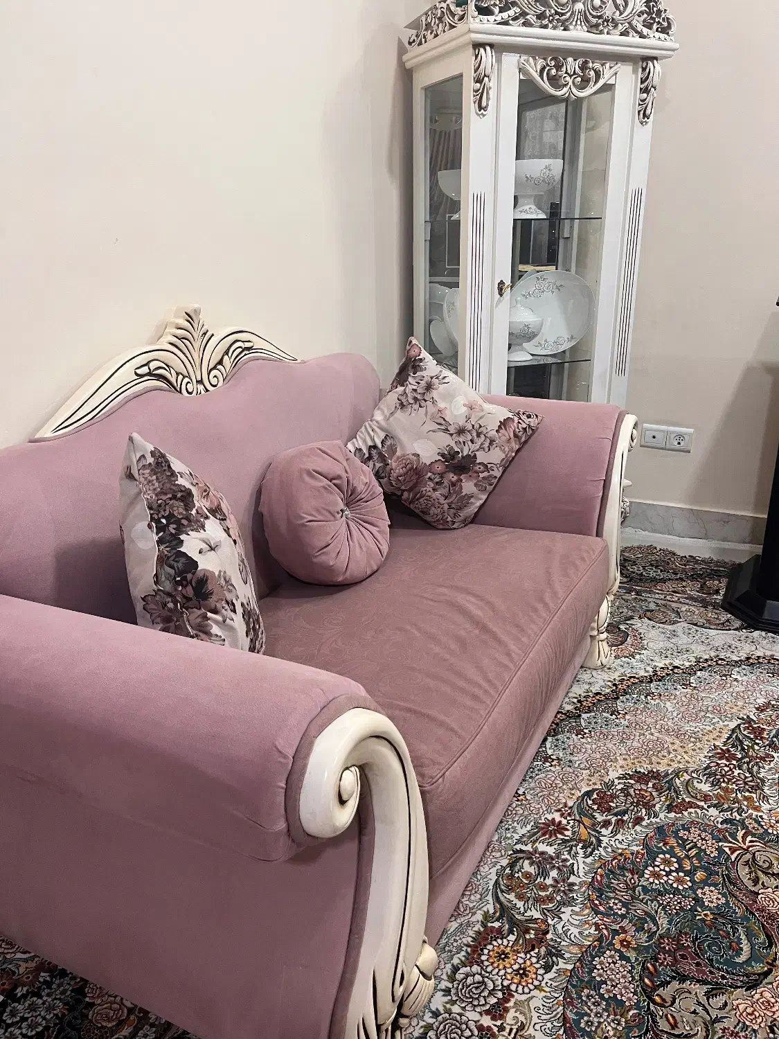 مبل هفت نفره  و بوفه در حد نو|مبلمان خانگی و میز عسلی|پیشوا, |دیوار