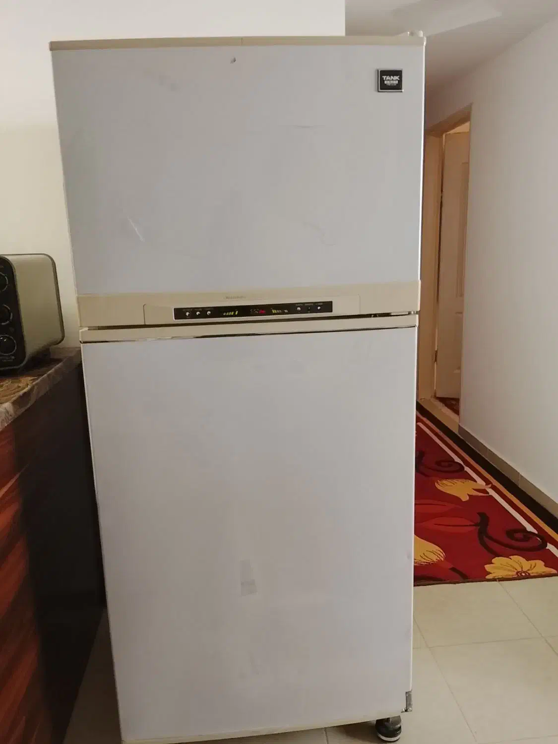 یخچال فریزر نیم ساید مانیتور دار کاملا سالم|یخچال و فریزر|هشتگرد, شهرک ریحانه|دیوار