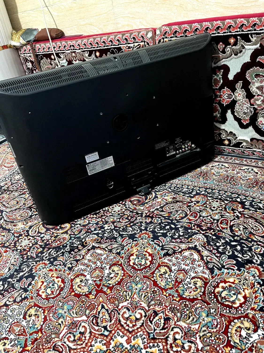 تلوزیون|تلویزیون و پروژکتور|آبیک, |دیوار