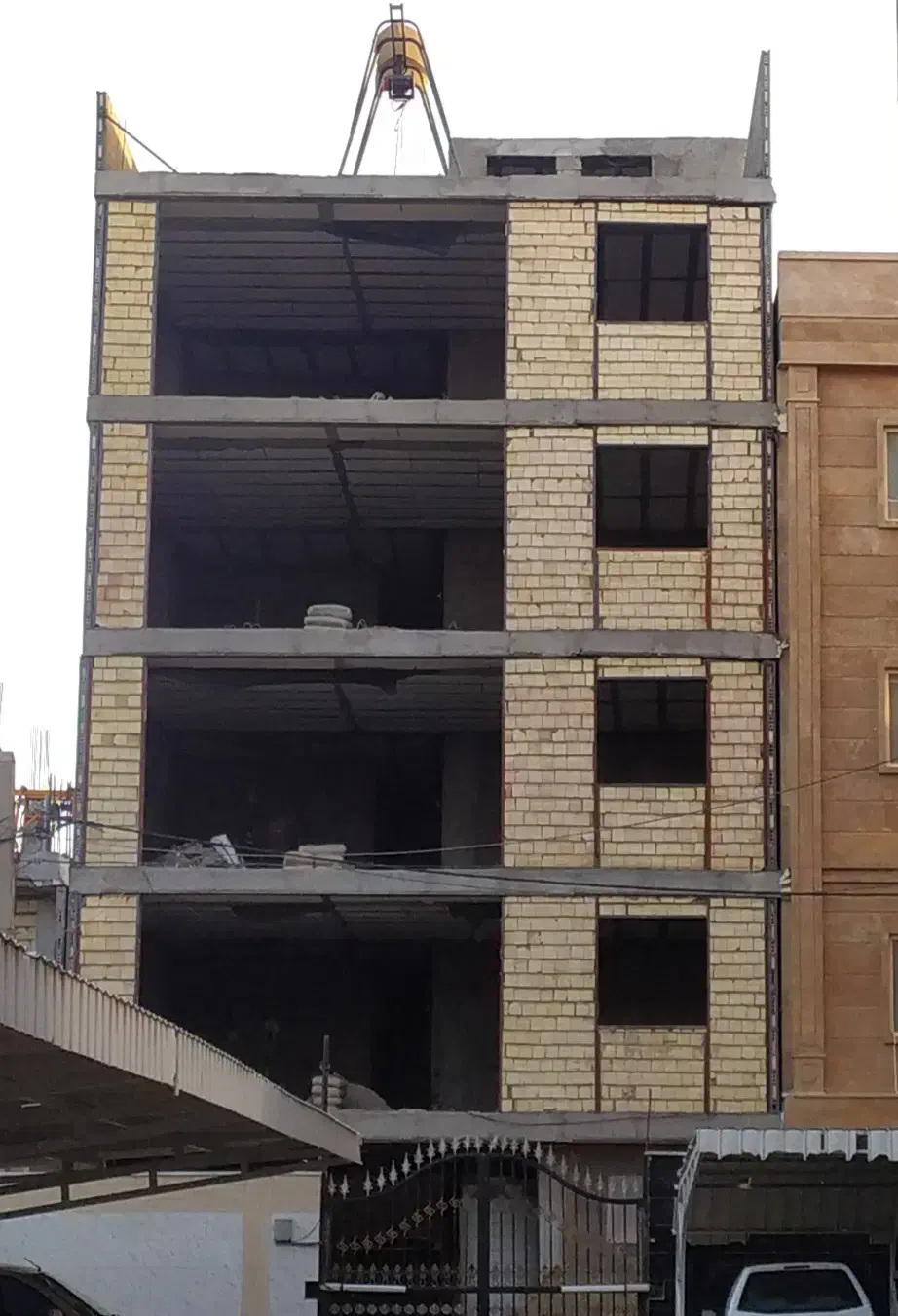 پیش فروش فقط یک واحد از مجتمع کم تراکم چهار واحدی|پیشفروش املاک|زاهدان, |دیوار